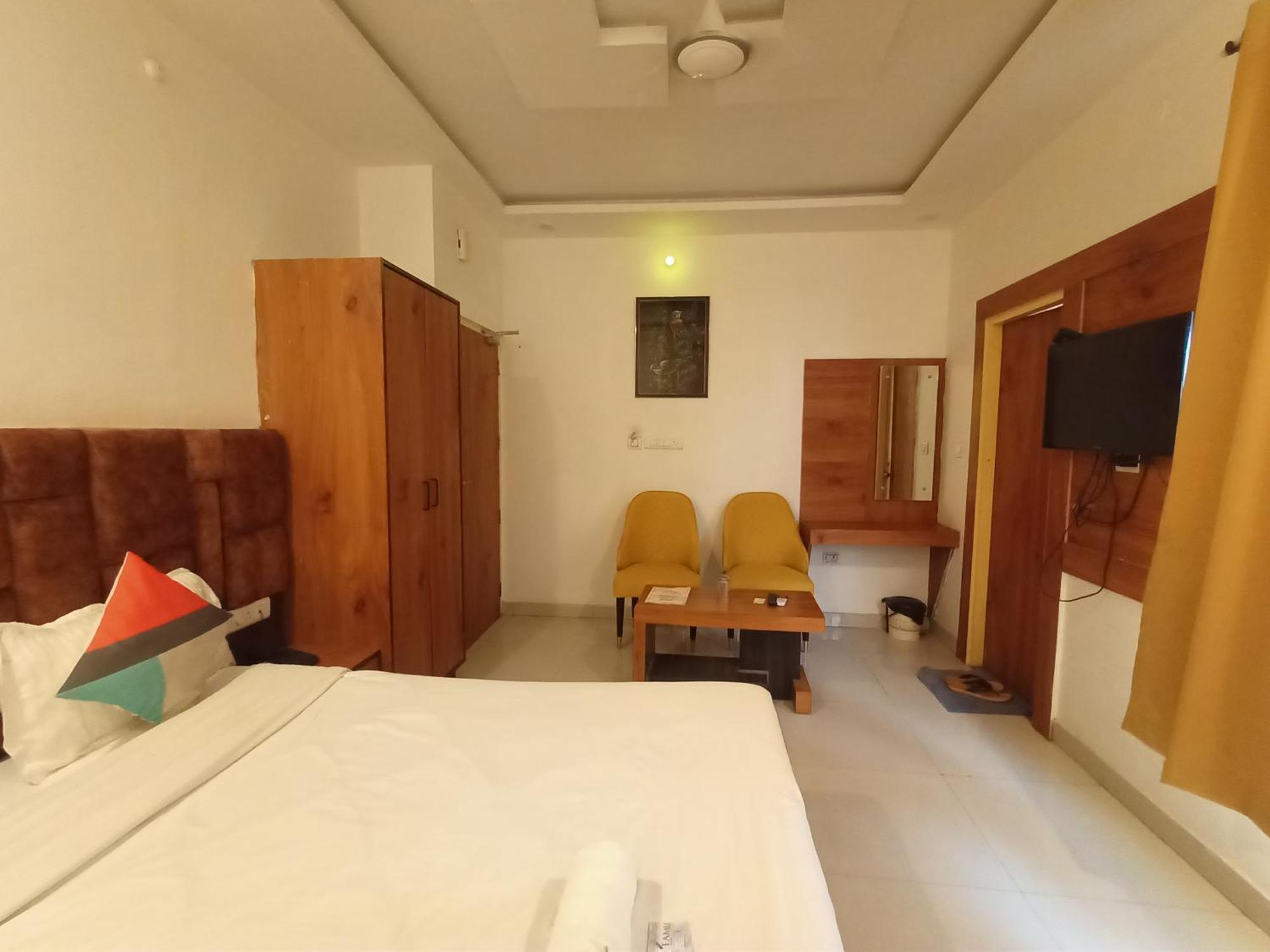 Hotel Global Inn -1 Km From Railway Station - Lift Food And Free Parking Lucknow Zewnętrze zdjęcie