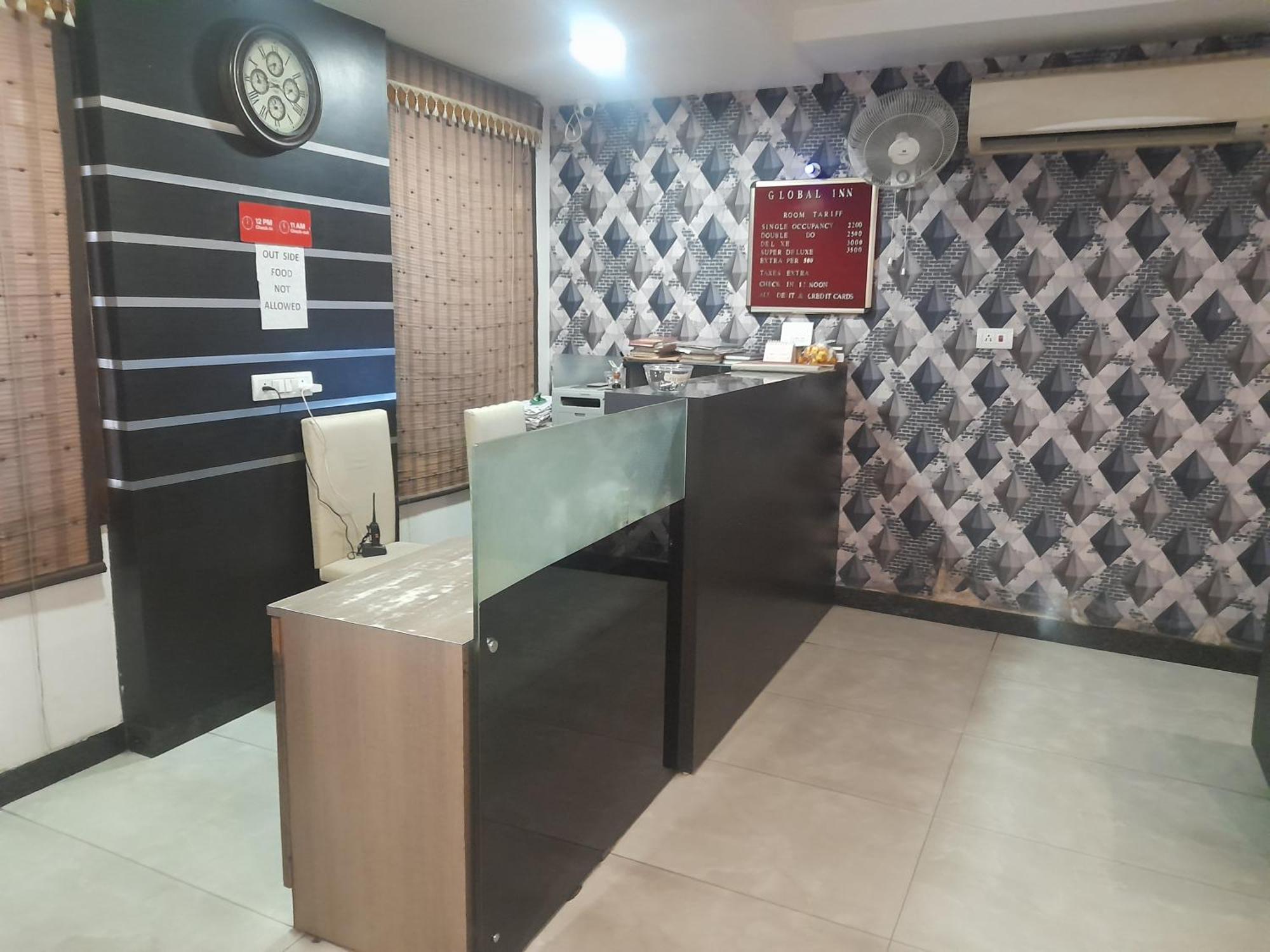 Hotel Global Inn -1 Km From Railway Station - Lift Food And Free Parking Lucknow Zewnętrze zdjęcie