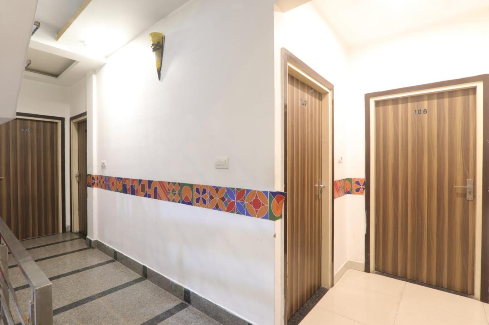 Hotel Global Inn -1 Km From Railway Station - Lift Food And Free Parking Lucknow Zewnętrze zdjęcie
