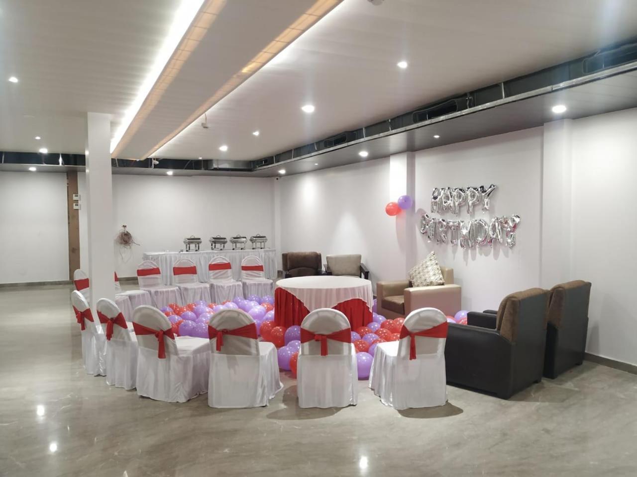 Hotel Global Inn -1 Km From Railway Station - Lift Food And Free Parking Lucknow Zewnętrze zdjęcie